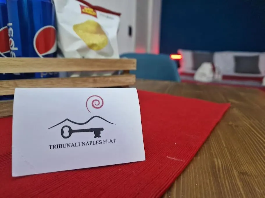 Tribunali Naples Flat 0*,