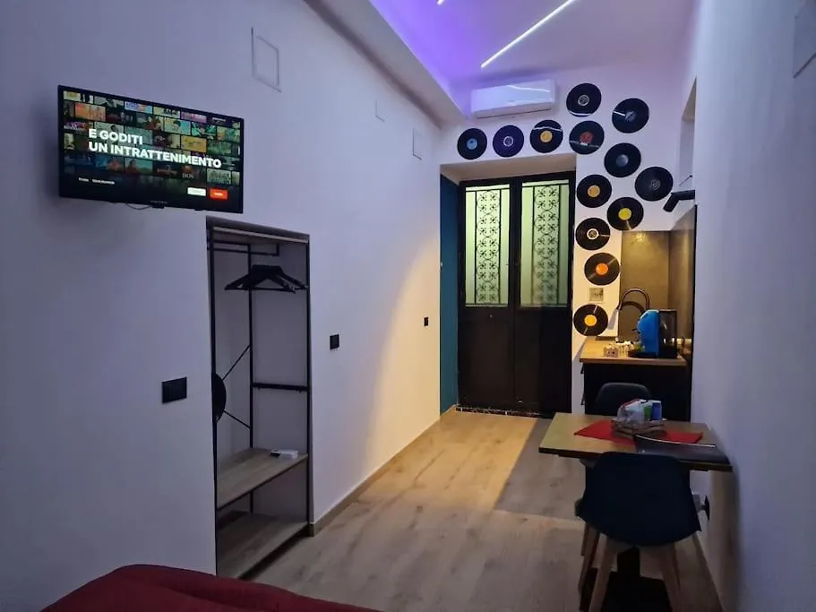 Tribunali Naples Flat