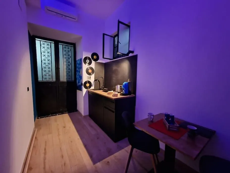 Tribunali Naples Flat